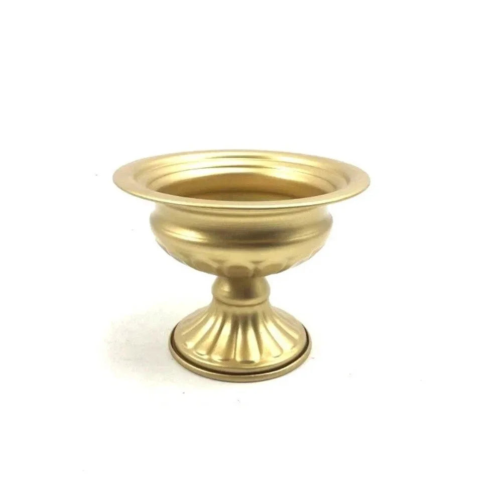 European Retro Flower Vase Metal High-footed Urn-shaped Vase Elegant Luxury Flower Pots Hotel Vue style 1