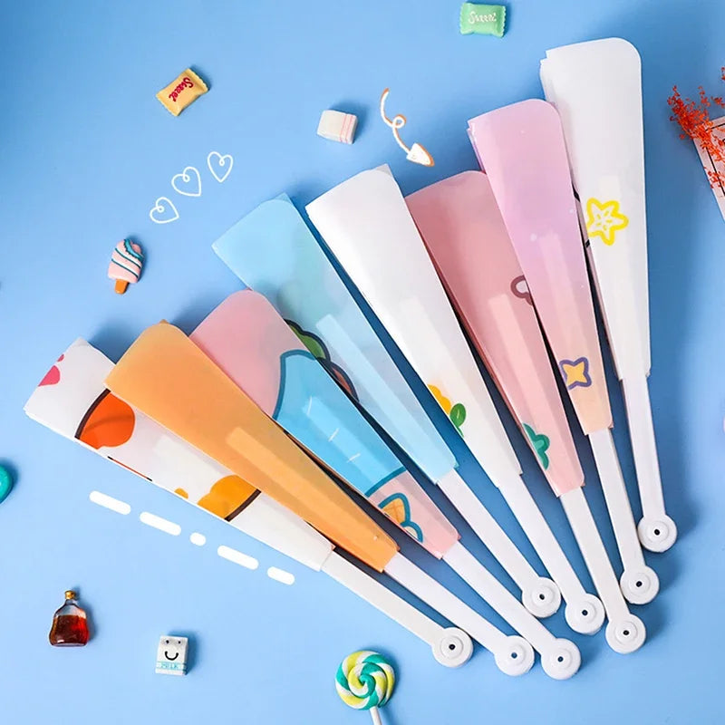 1-50PCS Foldable Fan Cute Cartoon Summer Fans Handheld Plastic Mini Fan Creative Rabbit Bear Children's Day Gift Party Supply Vue