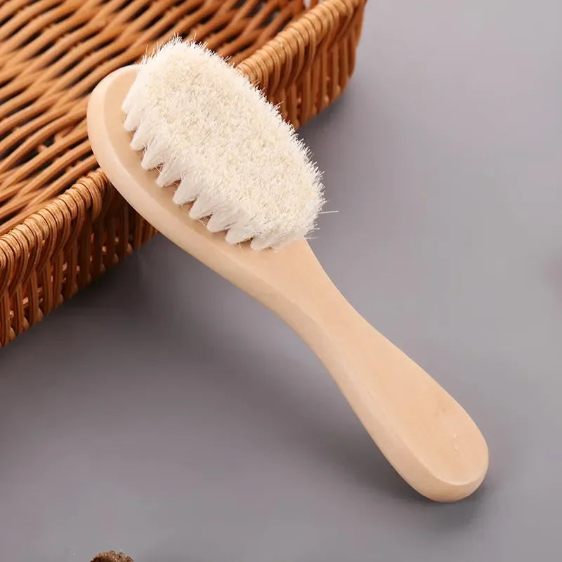 Baby Wool NewbornBaby Wooden Brush Comb Newborn Hair Brush Infant Head Massager Portable Baby Comb Hair Bath Brush Comb New Vue