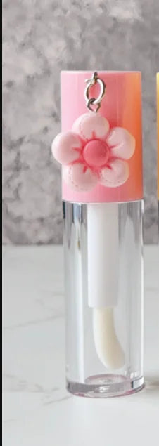 6ml Cute Lipgloss Tube Custom Logo Plastic Lip Gloss Tubes with Pendant and Brush Lip Glaze Cosmetic Packaging Wholesale Vue pink 20pcs