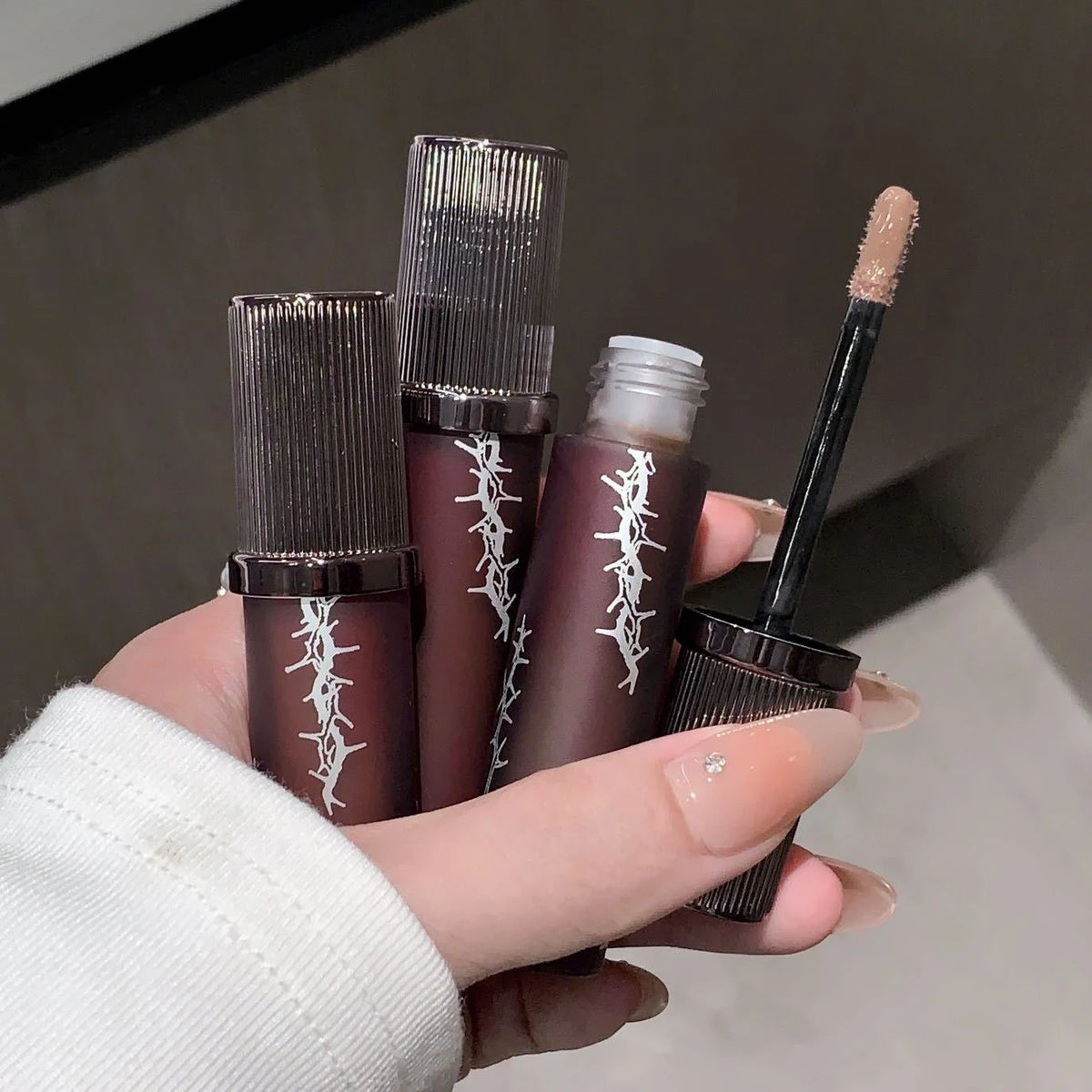 Kobeleen Diamond Shining Water Gloss Mirror Lip Gloss Lasting Moisturizing Easy To Color Do Not Stick To Daily Lipstick Cosmetic Vue