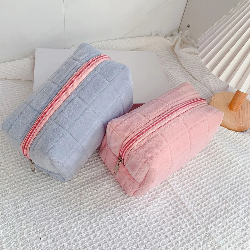 Cute Fur Makeup Bag For Women Zipper Large Solid Color Cosmetic Bag Travel Make Up Toiletry Bag Washing Pouch Plush Pen Pouch Vue