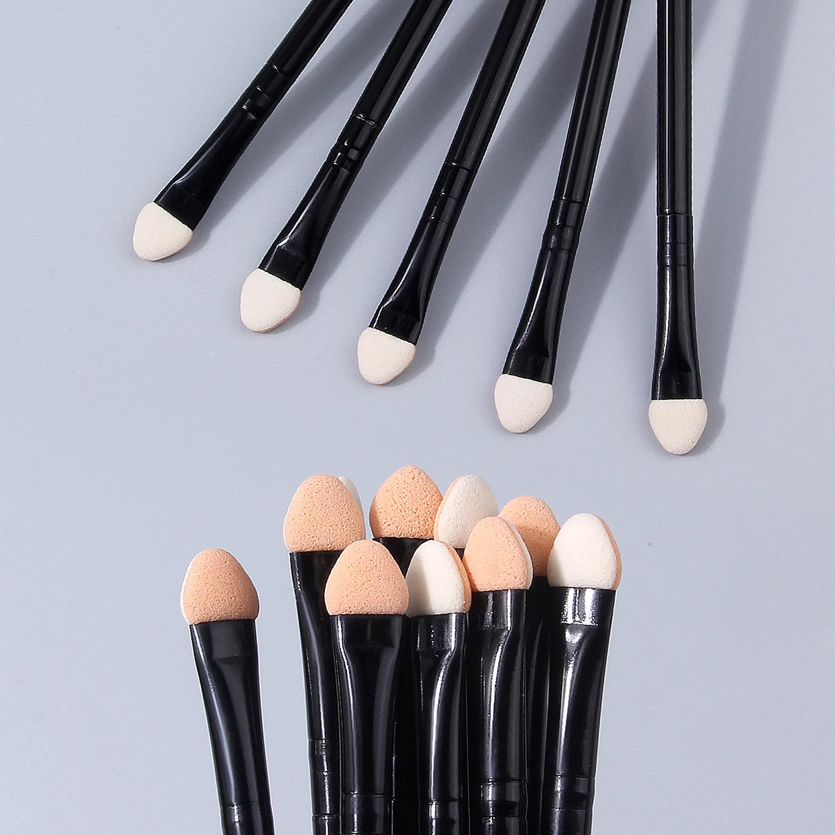 Hot Sale 10PCS Eyeshadow Sponge Brushes Reuse Applicators for Precise Eye Makeup Free Shipping Eye Makeup Applicators Vue