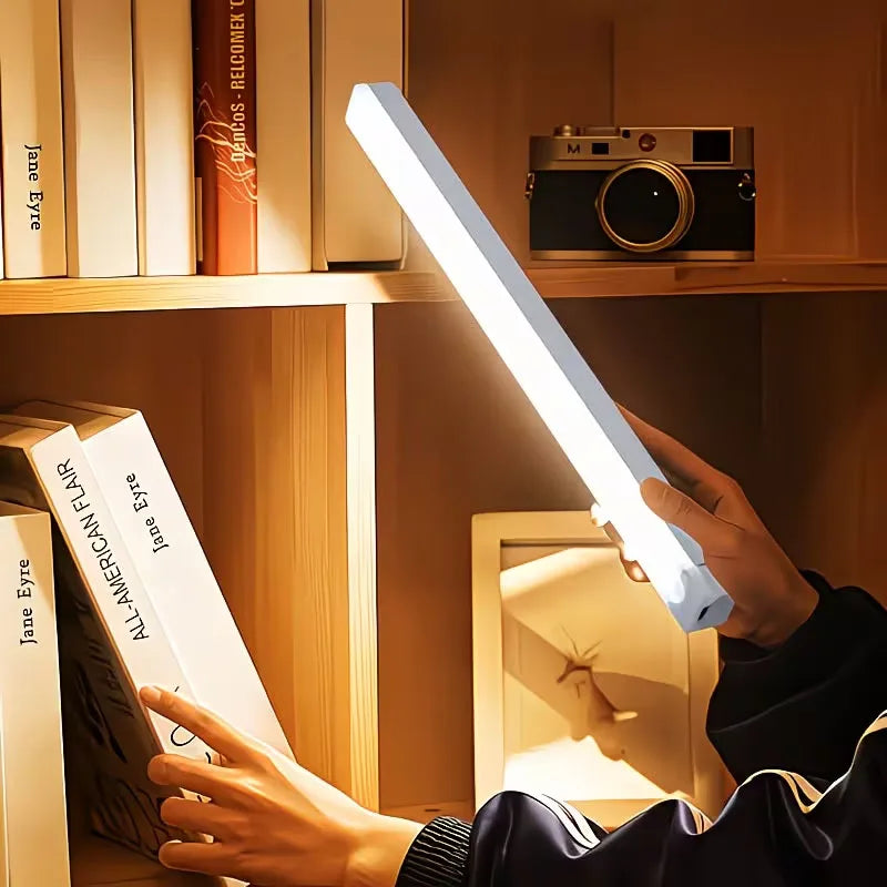 USB Rechargeable Motion Sensor LED Night Light No Drill Magnetic Stick On for Closet Wardrobe Stair Car Interior RV Corridor Vue