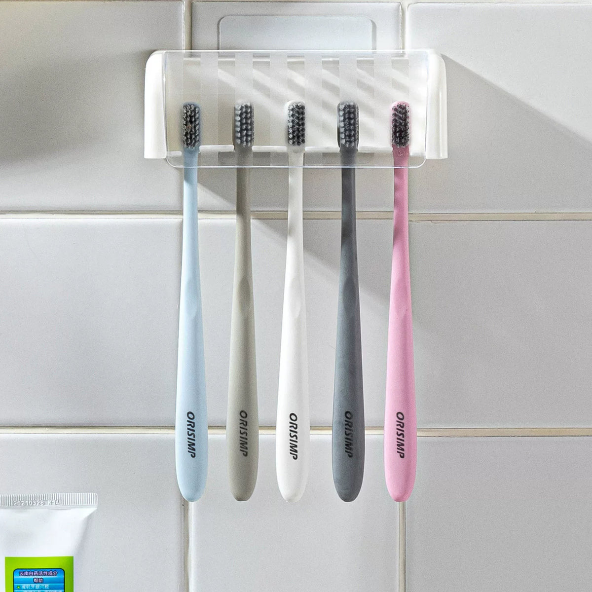 A Covered 5-Slot Toothbrush Holder Self-Adhesive Wall Toothbrush Storage Rack Plastic Bathroom Supplies Vue