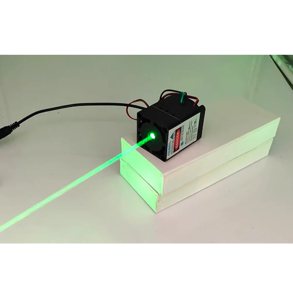 Adjustable Focus 520nm 500m/1W Green Laser Module 12V bird Driving Green Laser Vue