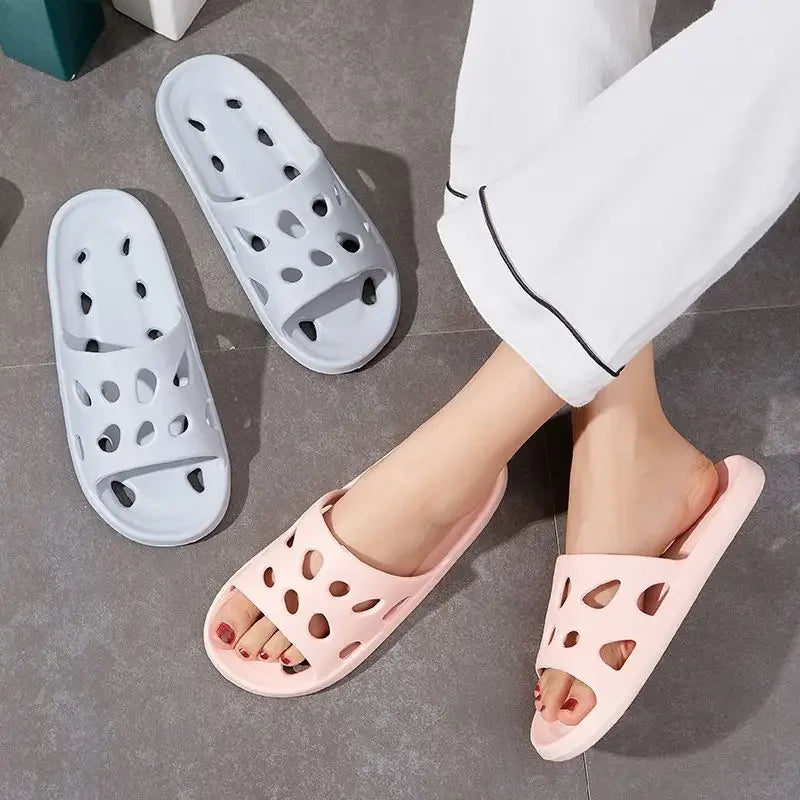 Unisex Bathroom Slippers Anti Skid Soft Sole Hollow Out Quick Dry Lightweight Quiet Indoor Shower Sandals for Summer Home Use Vue
