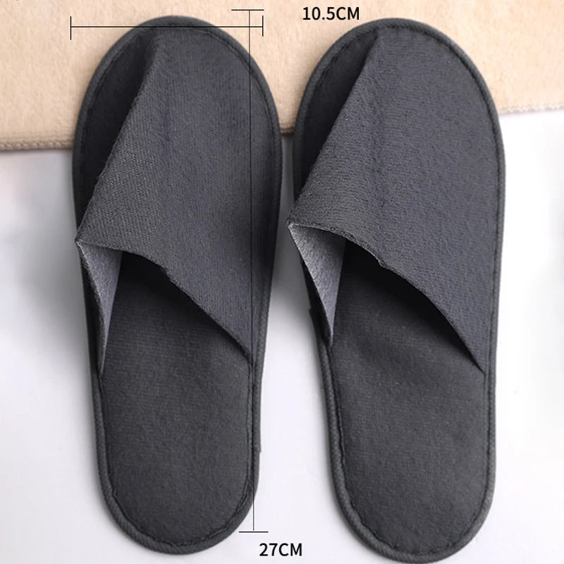 Hotel Room Essentials EVA Disposable Slippers Lightweight Soft for Guest Bed and Breakfast Vue Grey