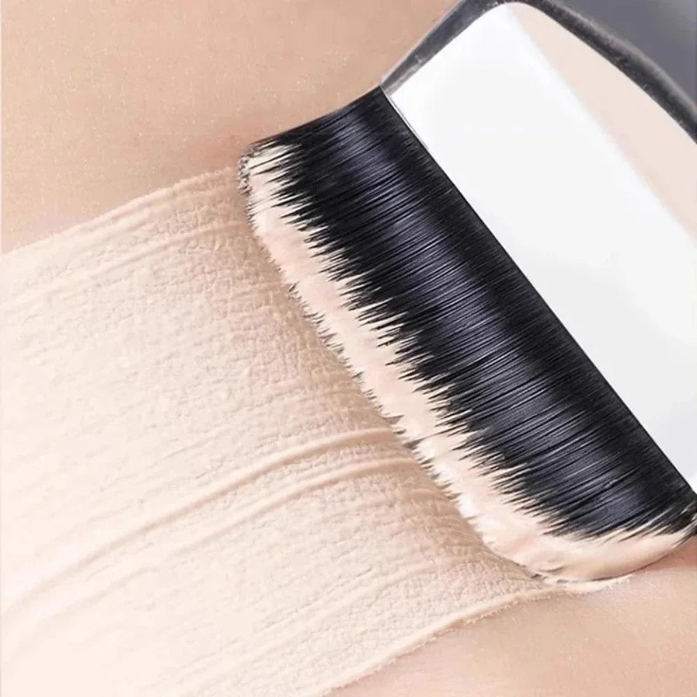 1/2Pc Multi-Use Foundation Brush Ultra-Fine Hypoallergenic Nylon Bristle Oval Foundation Make Up Tool Perfect for Face Contourin Vue