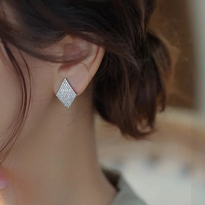 Huitan Rhombus CZ Stud Earrings – Geometric Fashion Jewelry Stud Earrings Vue
