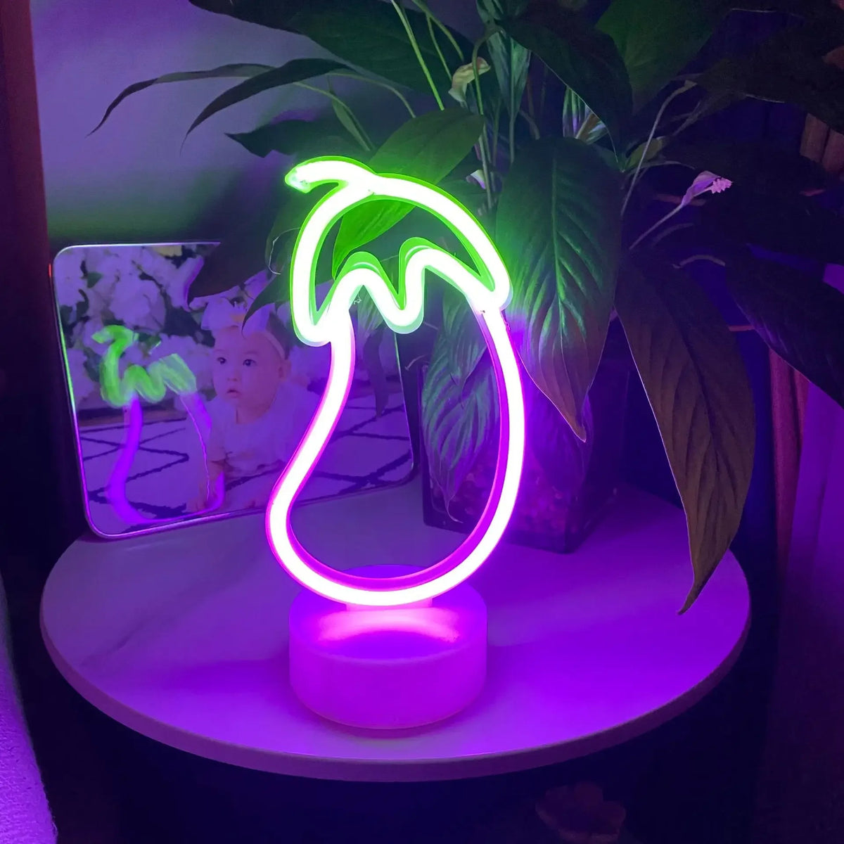 LED Eggplant Flamingo Neon Signs Light Room Wall Decor Acrylic Fruit Night Light for Bedroom Wedding Party Christmas Decorations Vue