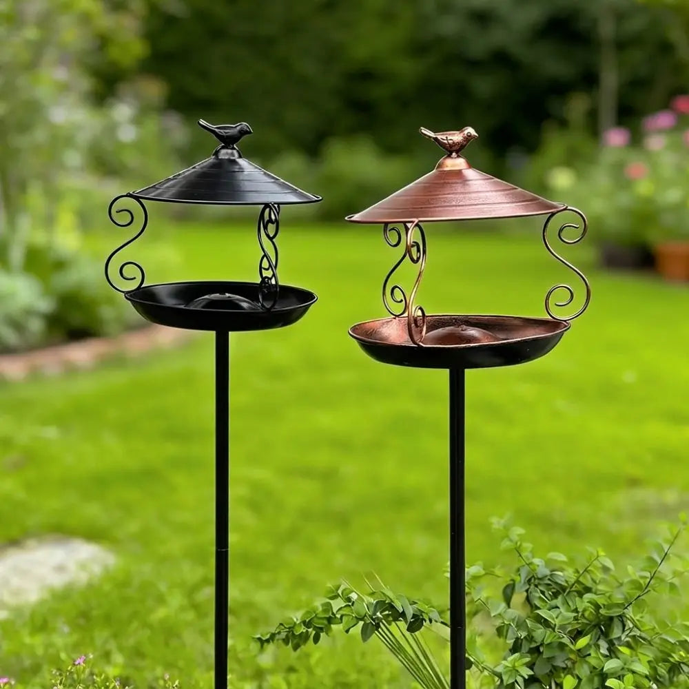 Weatherproof Standing Bird Feeder Iron Art Large Capacity Wild Feeding Station Anti-leakage Retro Style Bird Water Drinker Vue