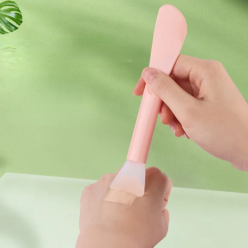 Silicone Facial Mask Brush DIY Film Adjusting Beauty Tool Soft Head with Scraper Integrated Dual-use Mud Film Brush wholesale Vue
