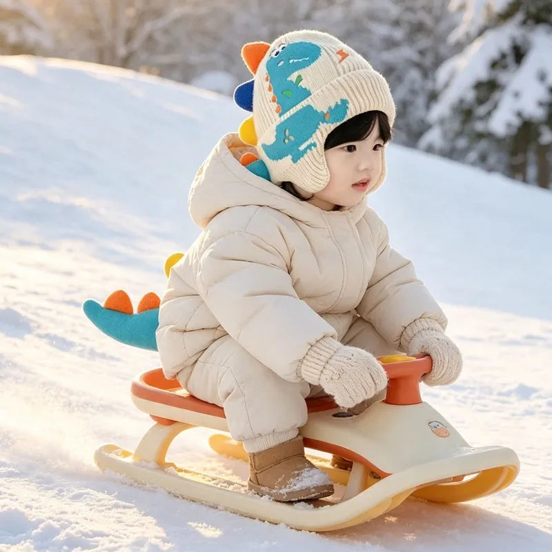 1-4PCS Cute Dinosaur Pattern Earflap Beanie for Boys Girls Knitted Fleece Lined Warm Winter Hat with Pom Pom for Snow Skiing Vue