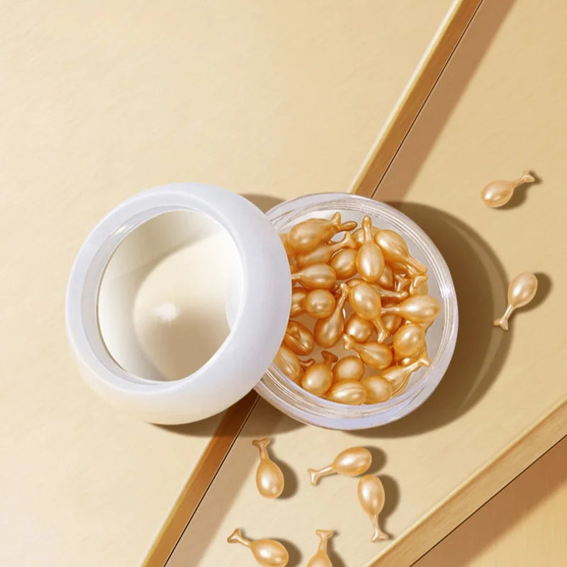 Fullerene Beauty Capsule Essence: Elasticizing, Hydrating, and Moisturizing Facial Application Essence in Small Disposable Packs Vue