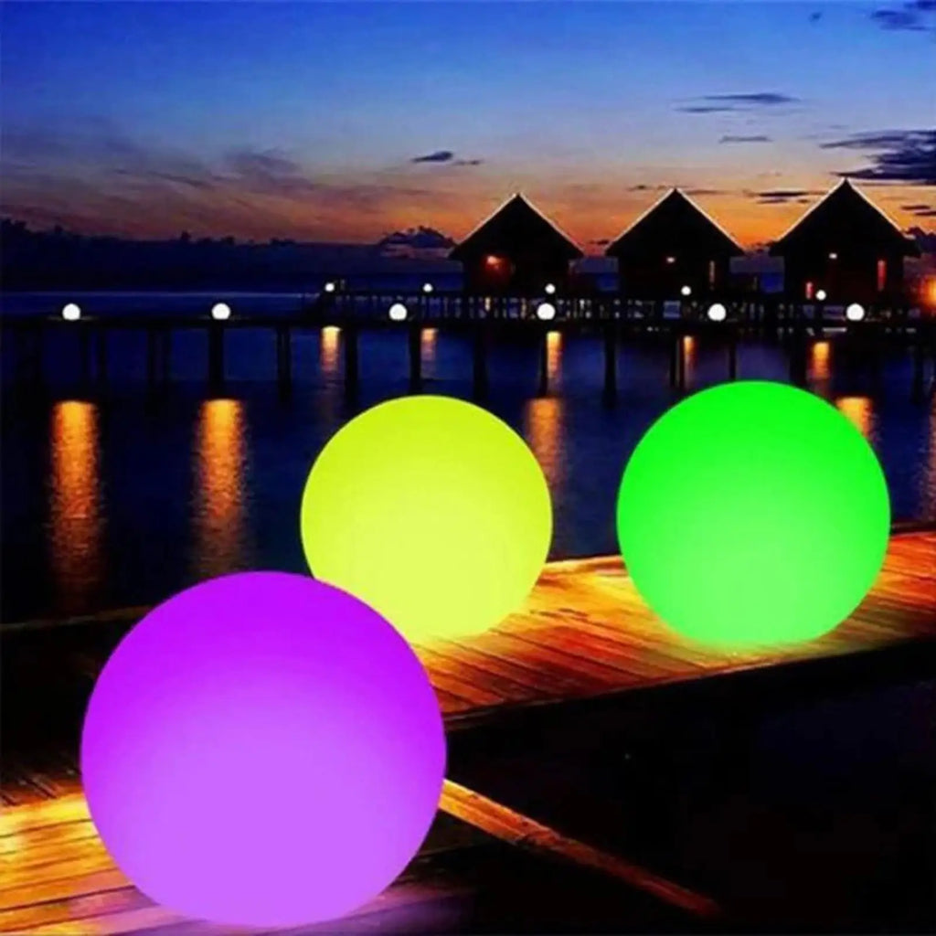 16 Color LED Beach Ball, 4 Adjustable Light Modes Inflatable Glow Ball, Flashing Swimming Pool Toy for Kids Adults Party Vue