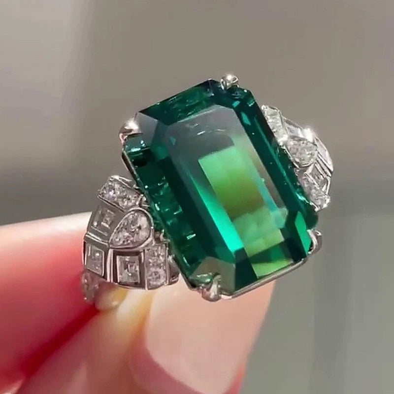 Huitan Green Cubic Zirconia Women's Ring | Elegant CZ Jewelry CZ Fashion Ring Vue