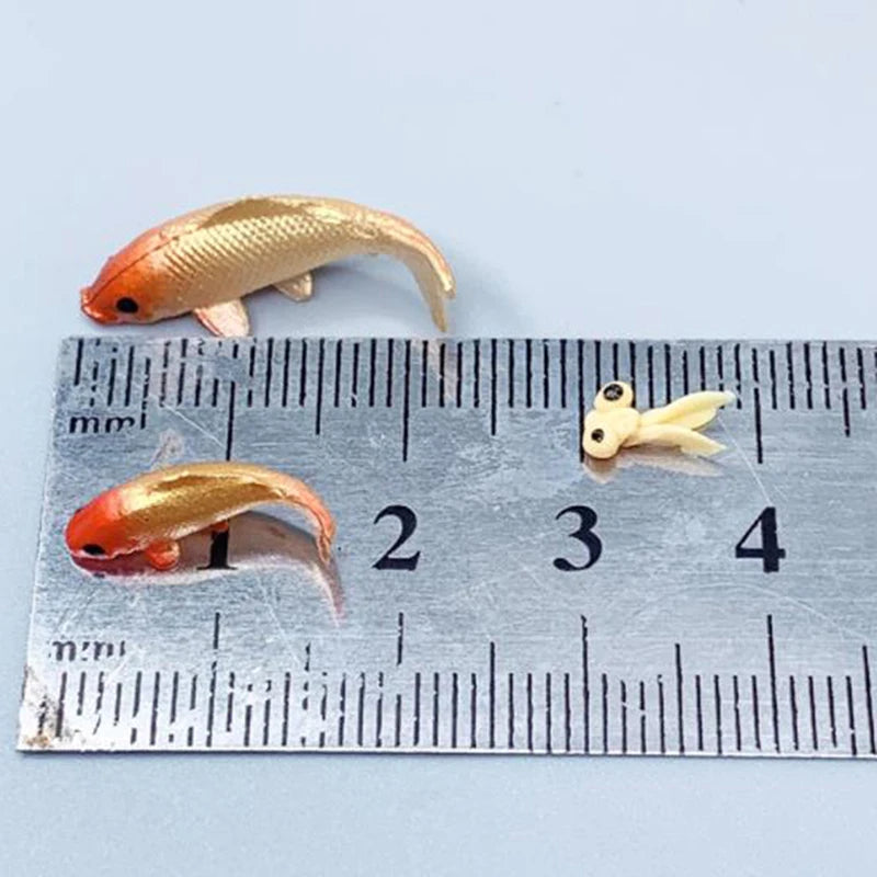 5pcs DIY Decorative Goldfish Figurines Dollhouse Miniature Model Fish Carp Simulation Animals For Kids Toys Home Decor Vue