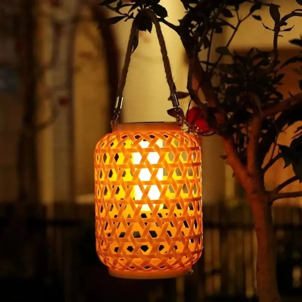 Waterproof Rattan Solar Lanterns Soft Light Rechargeable Solar Bulb Lights Bamboo Weaving Elegant Design Woven Solar Lamp Vue