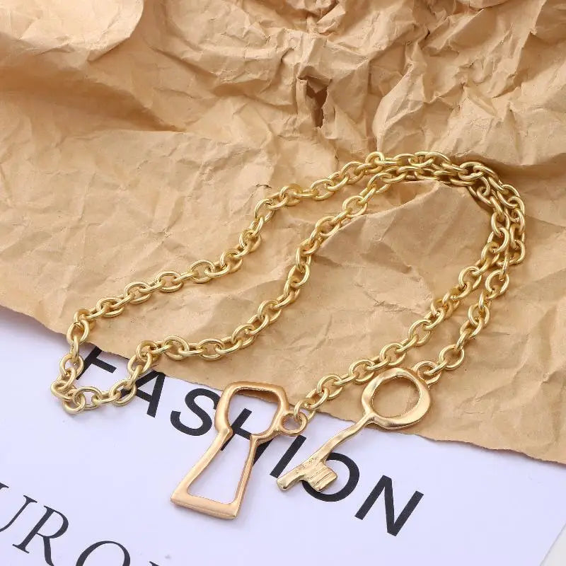 Matte Thick Chain Key Pendant Necklace For Women Vintage Inspired Jewelry Gift Idea For Anniversary or Gifting Vue