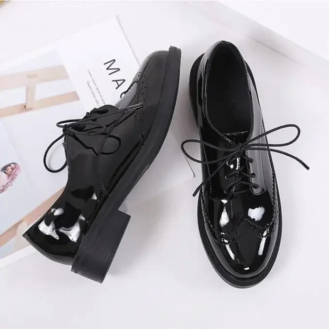 Women's British Oxford Shoes – Low Square Heel Lace-Up Pumps Women's Oxford Pumps Vue