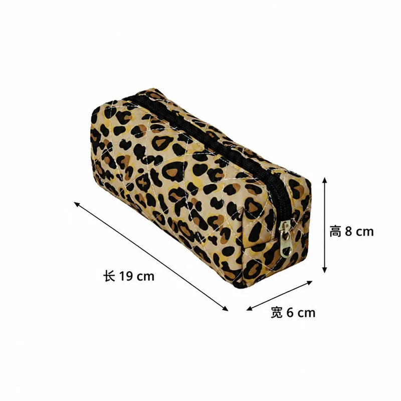 Large Capacity Leopard Print Makeup Bag Quilted Cotton Polyester Cosmetic Tools Pouch Portable Padded Cosmetic Pouch with Zipper Vue