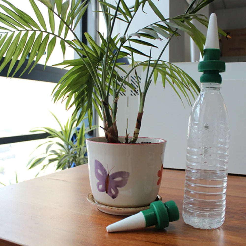 4pcs Plant Watering Devices Automatic Irrigation Plant Self Watering Spikes Garden Stakes for Potted Plants Flower Vacation Vue
