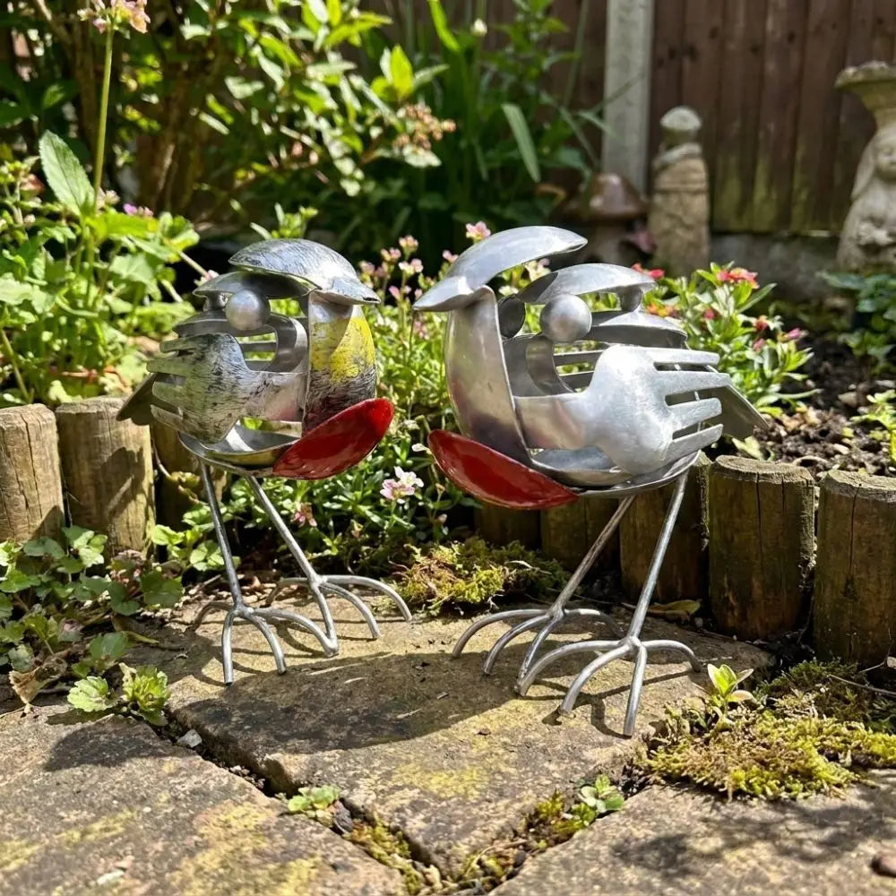 Handmade Robin Bird Sculpture Eco-friendly Rustic Red Scrap Metal Bird Statue Upcycled Art Red-breasted Bird Art Figurine Vue