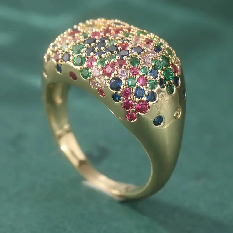 Huitan Colorful CZ Gold Ring – Women's Wedding & Party Jewelry Fashion CZ Ring Vue