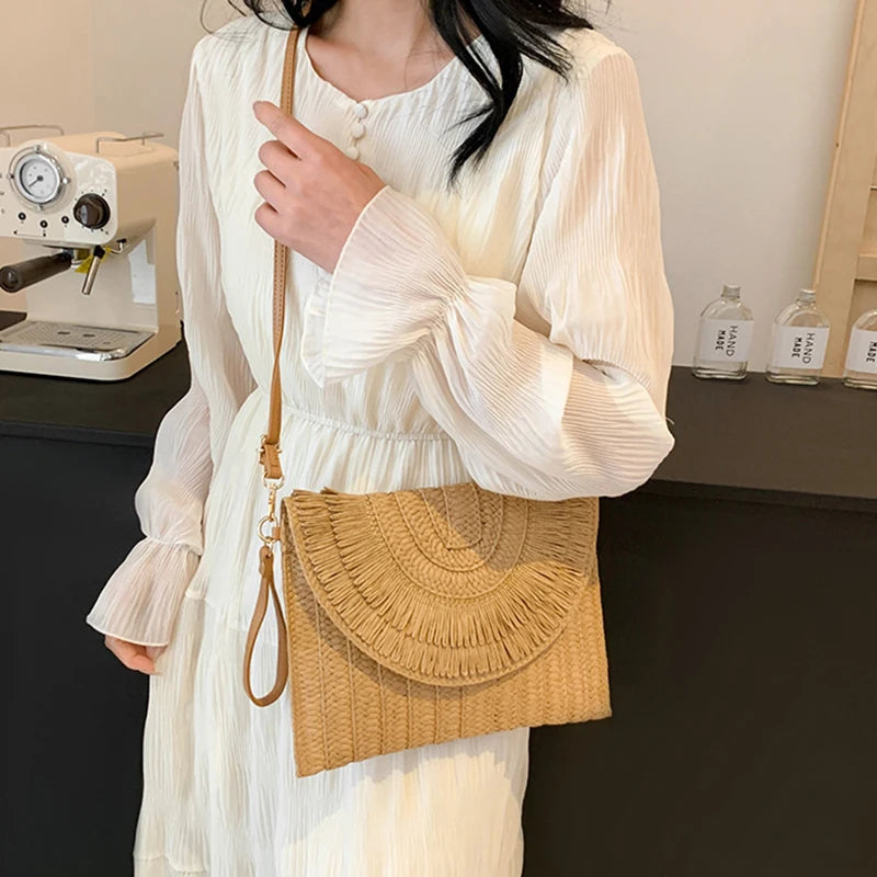Straw Handmade Weave Clutch Bag Solid Pouch Purse Female Summer Flap