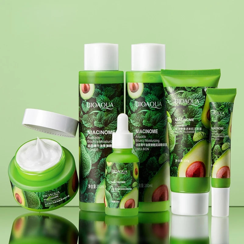 Avocado Moisturizing Six-Piece Set, Hydrating and Refreshing, with Premium Ingredients for Moisturizing Skin Care Vue