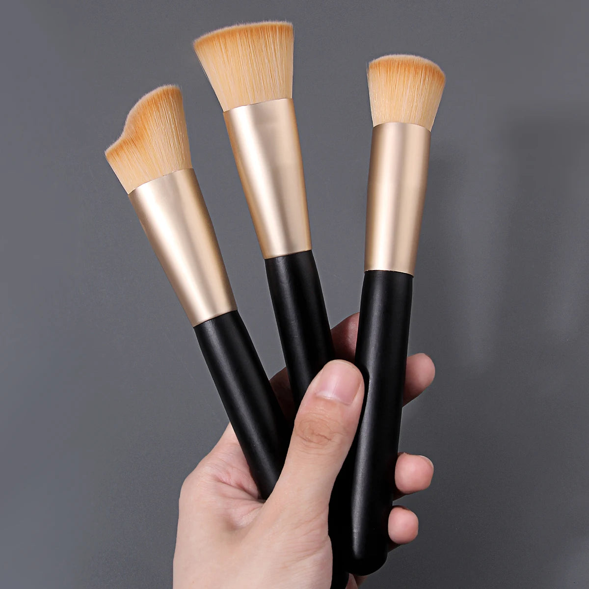 1Pc Single Wave Head Foundation Brush Black Handle Rose Gold Ferrule Dense Soft Synthetic Hair Liquid Cream Foundation Applicato Vue