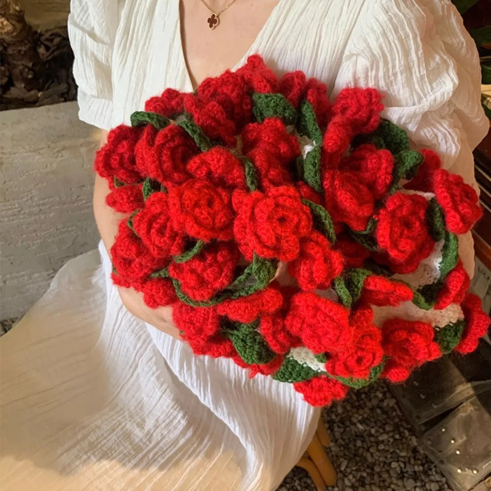 Handmade Gift Crochet Rose Bouquet Blanket Finished Soft Rose Nap Blanket Fashion Flower Hugging Blanket Valentine's Day Vue
