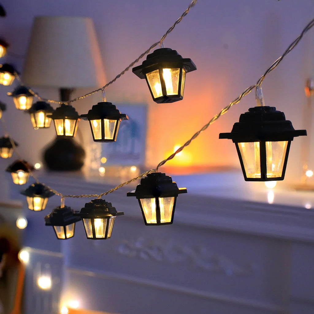 LED Palace String Lights, Retro Design, Battery‑Powered (Batteries Not Included), Perfect for Lawn, Garden, and Party Ambiance Vue