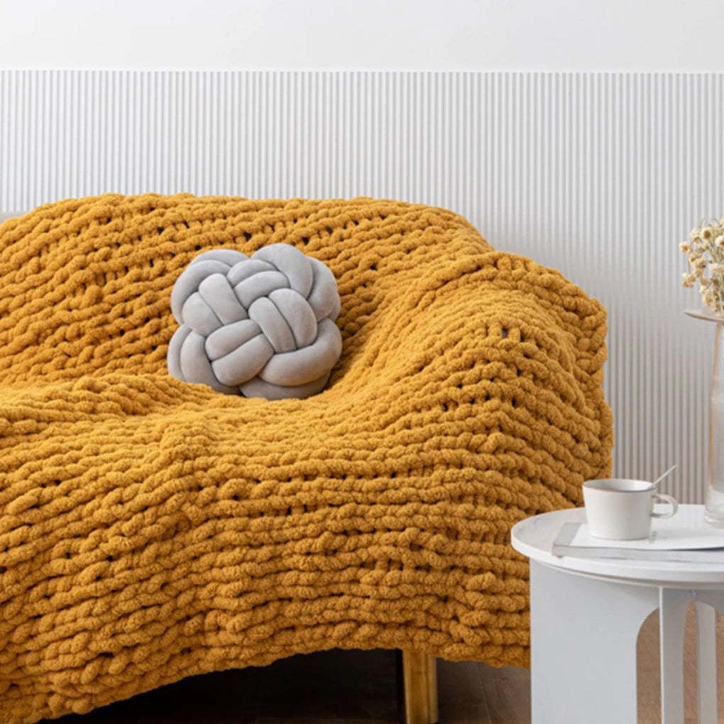 Chunky Knit Throw Blanket – Hand-Knitted, Multiple Colors Chunky Knit Throw Vue