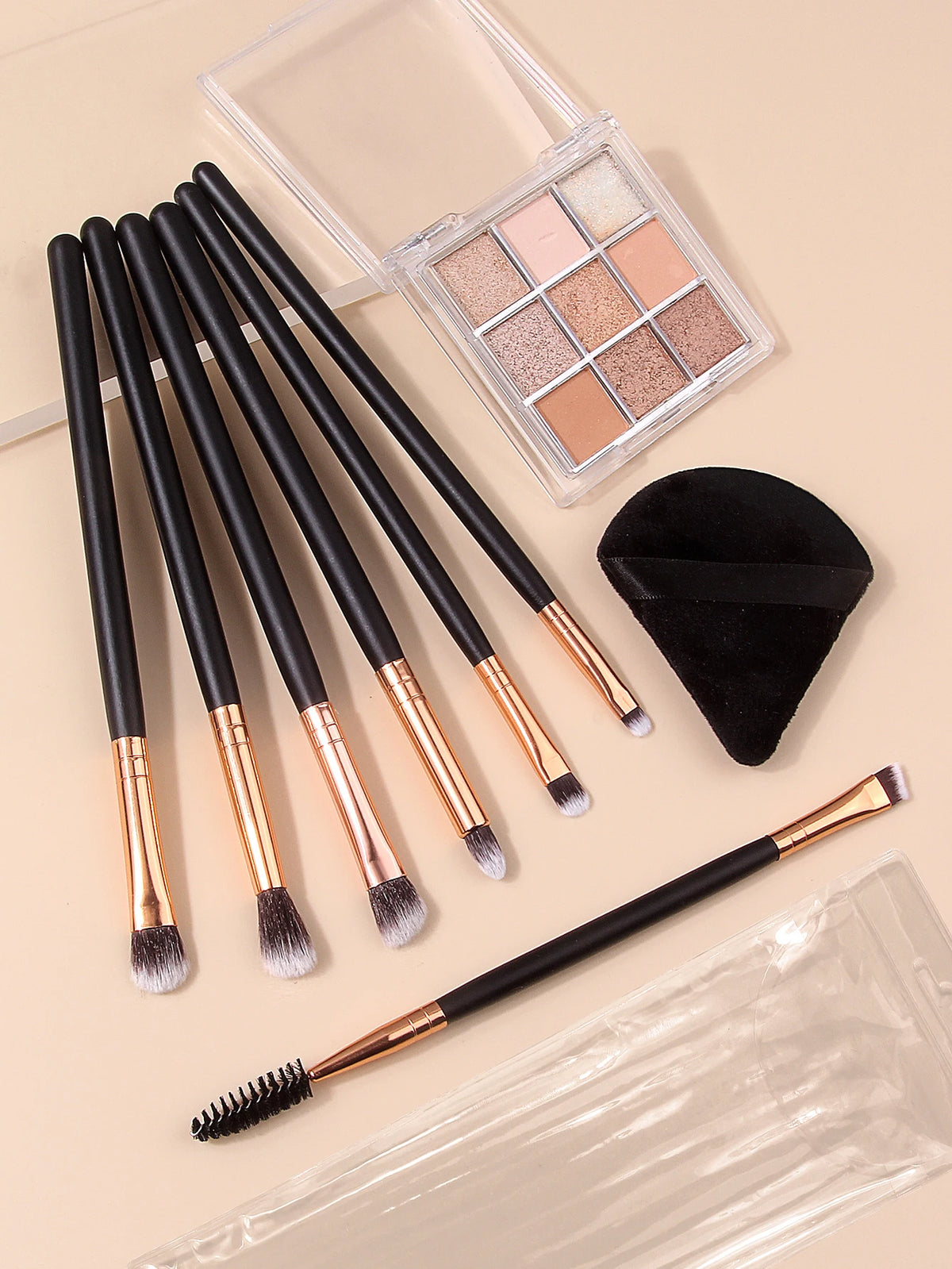 8Pcs Makeup Brushes with Triangle Powder Puff, Soft Fluffy Makeup Tools Cosmetic Eye Shadow Blending Beauty Make Up Brush Set Vue