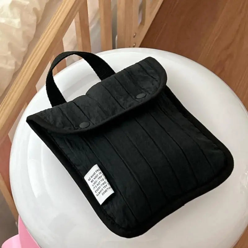 Minimalist Quilted Nylon Mini Bag Portable Small Handbag With Handle Snap Button Closure Casual Pouch For Daily Commute Travel Vue Black