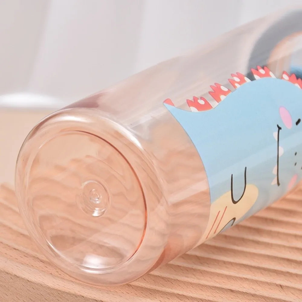 Cartoon Sports Water Cups Transparent with Spray Function Cooling Spray Cups 600ml Leak-Proof Plastic Water Bottles Summer Vue