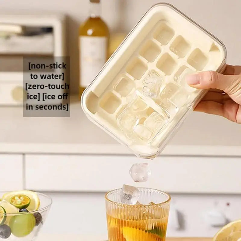 Ice Cube Tray with Lid & Press-Release Mold – 15 Cubes Ice Cube Tray Vue