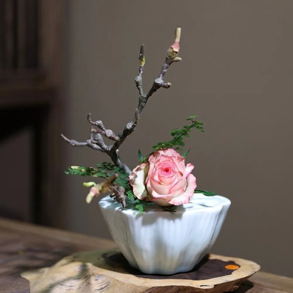 Chinese Style Ceramic Lotus Vase Exquisite Natural Hydroponic Container Zen Meaning Artificial Flower Arrangement Vessel Vue