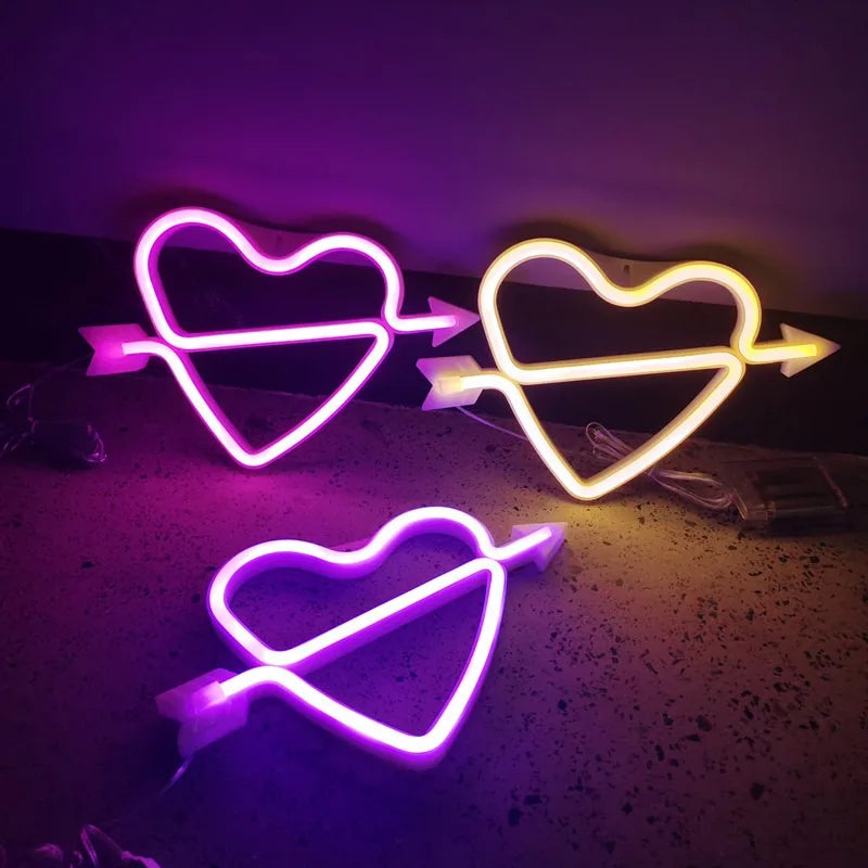 Cupid Arrow Heart Neon Light Sign LED Love Modeling Lamp Wall Decoration for Bedroom Shop Birthday Party Valentine's Day Gift Vue