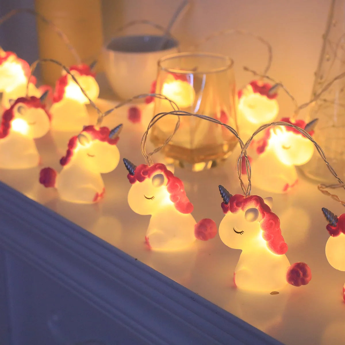 Cute 3D Unicorn LED String Lights, Warm White Cartoon Unicorn Fairy Lights for Kids Bedroom Nursery Birthday Party Decor Vue