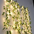 10M Green Leaf String Lights Powered By Artificial Batteries, Christmas Tree Wreath Lights Used for Courtyard Home Decoration Vue Ivy Vines 10M 100LEDS