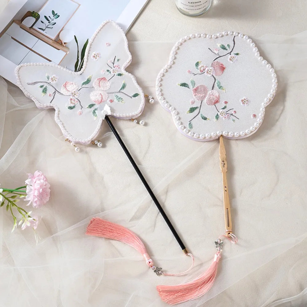 Handmade Embroidery Ancient Style Long Handle Fan Classical Portable Qipao Circular Fan Exquisite Elegant Bamboo Handle Fan Vue