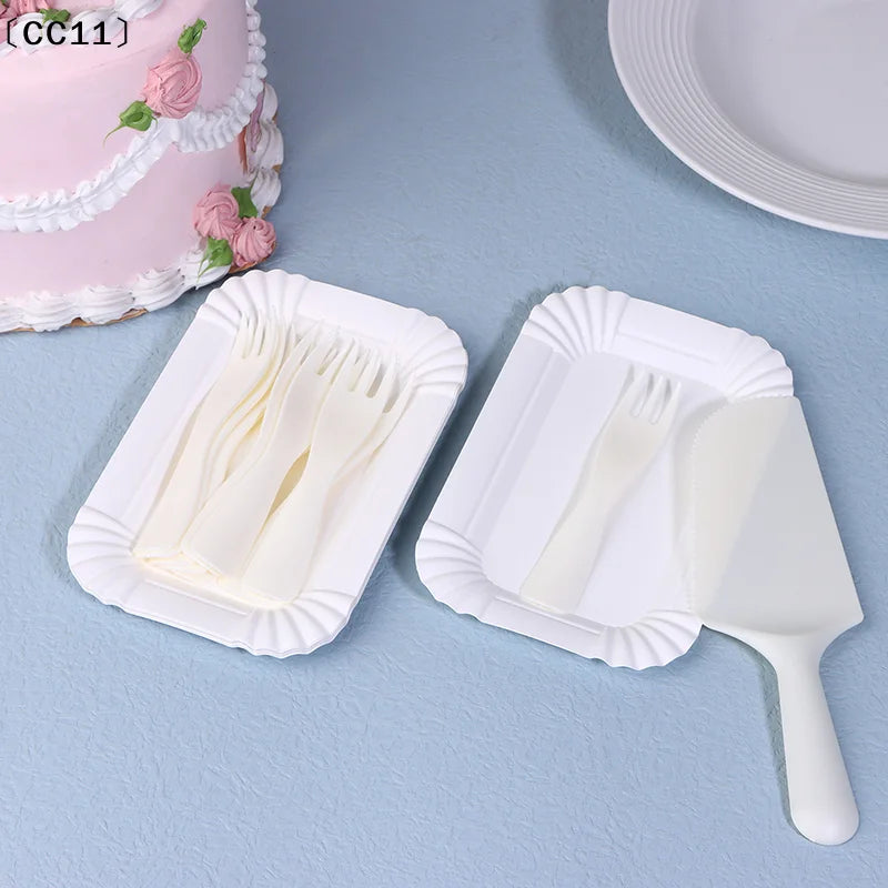 5/10/20/30 set White Birthday Cake Knife Fork Set Plastic Disposable Dinner Plate Set Baking Cake Tableware〔CC11〕 Vue