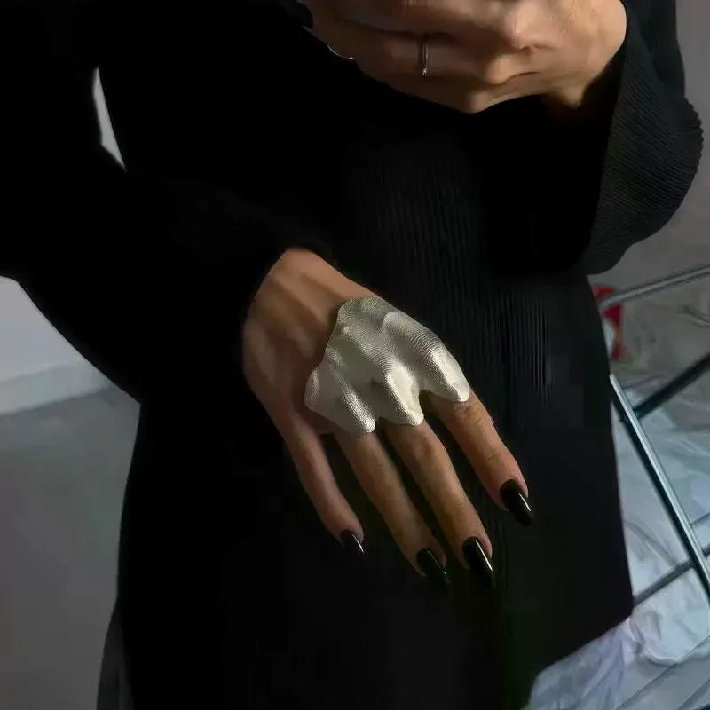 Fashion Metal Adjustable Irregular Pleated Knuckle Ring Minimalist Statement Jewelry for Work or School Vue