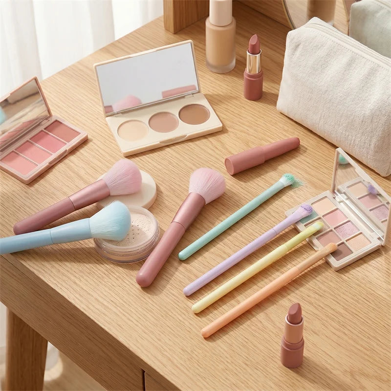 7Pcs Macaron Makeup Brushes Set Soft Synthetic Bristles Powder Blush Eyeshadow Multi-functional Face Eye Cosmetic Brushes Tools Vue