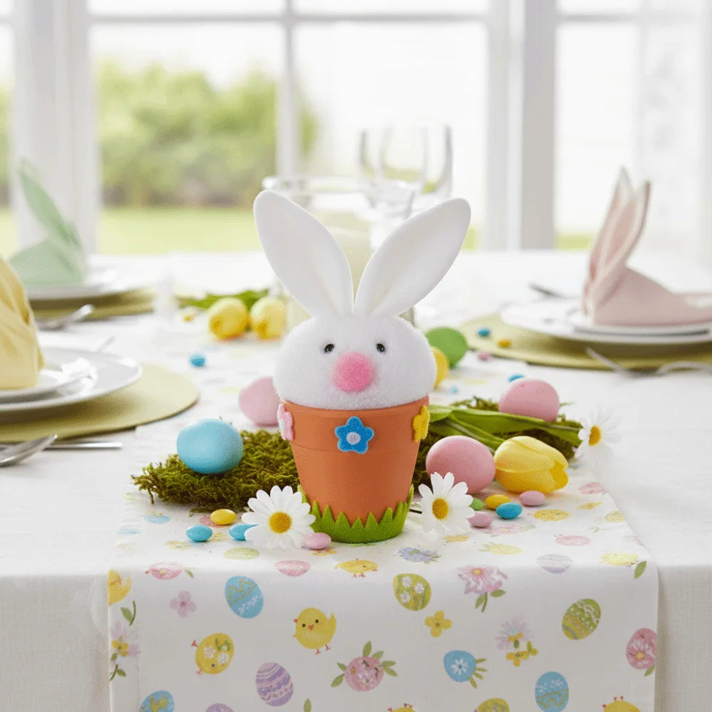 Cartoon Rabbit Holding Carrot Ornament Country Retro Style Realistic Flower Pot Ornament Handmade Easter Bunny Statue Vue