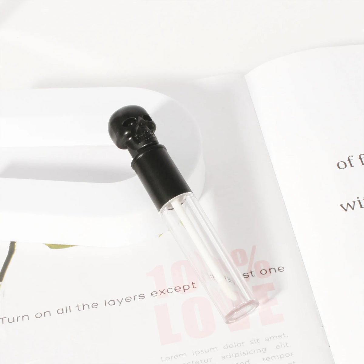 Custom Lip Gloss Tubes Unique Skull New Design Round Bottle Makeup Applicator Plastic Cosmetic Empty Lip Oil Package 50pcs Bulk Vue black