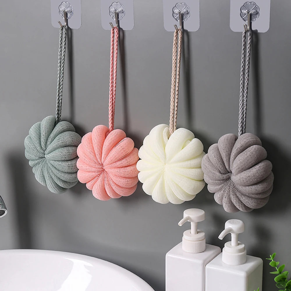 Portable Bath Ball Hanging Rubbing Pumpkin Shape Foam Ball Cute Girl Back Rubbing Bath Supplies Soft and Skin-friendly Bath Ball Vue